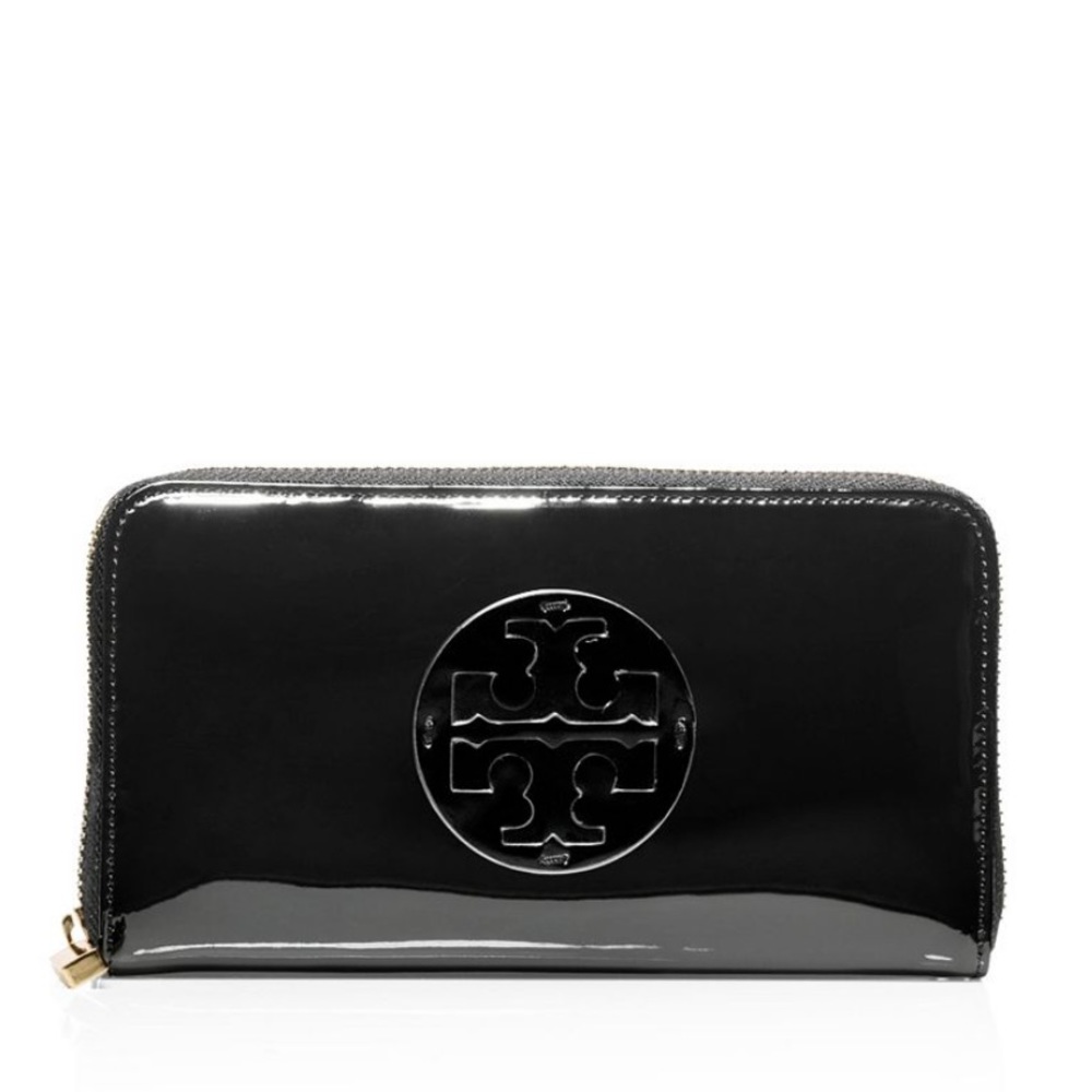 Tory Burch Black Patent Leather Zip Continental Wallet Logo